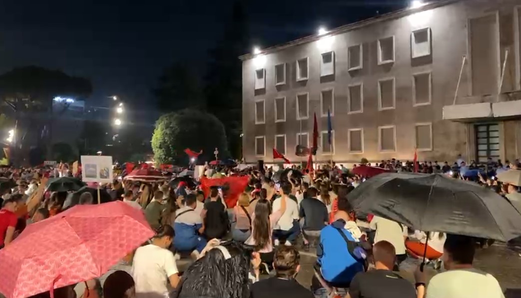 Pas më shumë se