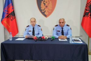 në Paskuqan