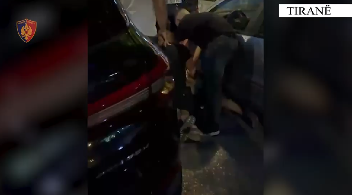 Policia e Tiranës godet shpërndarësit e kokainës  4 të arrestuar në operacionin  Zonat   EMRAT 