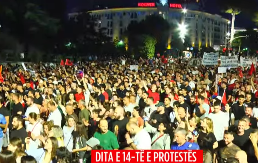 Protestuesit nisin marshimin në rrugët e Tiranës