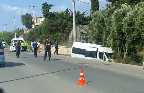 Vodhi minibusin dhe tentoi të arratisej  autori në Turqi aksidentohet për vdekje pak minuta më pas  VIDEO 