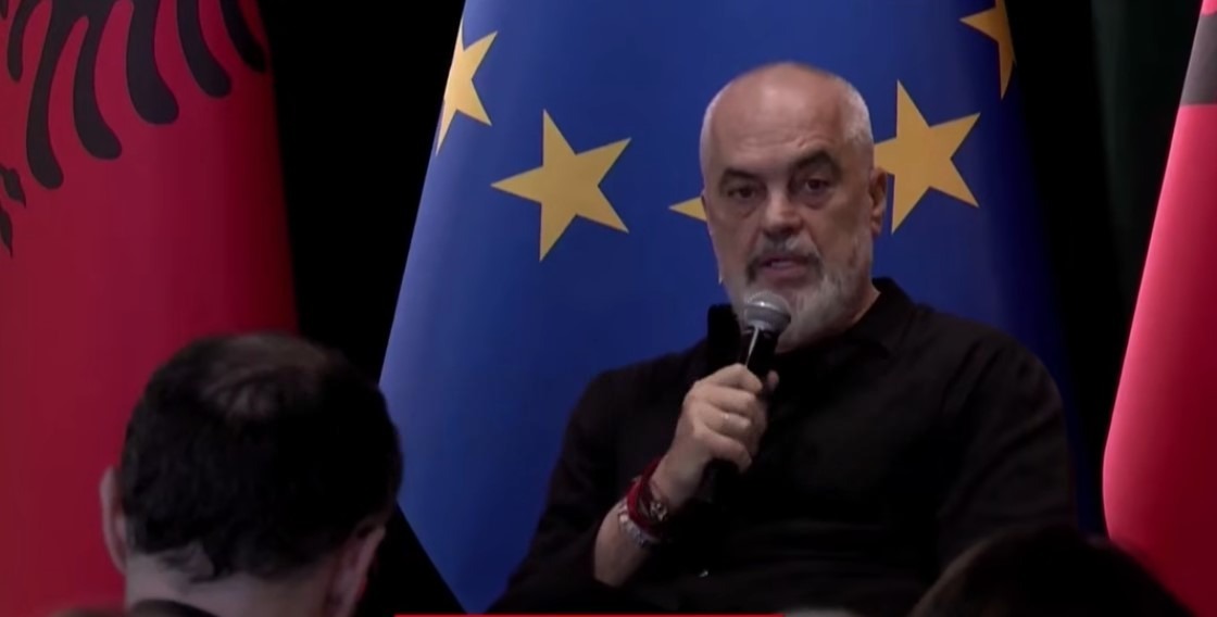 Rama për ishullin e Sazanit  Nuk po e shesim  është pronë e Shqipërisë