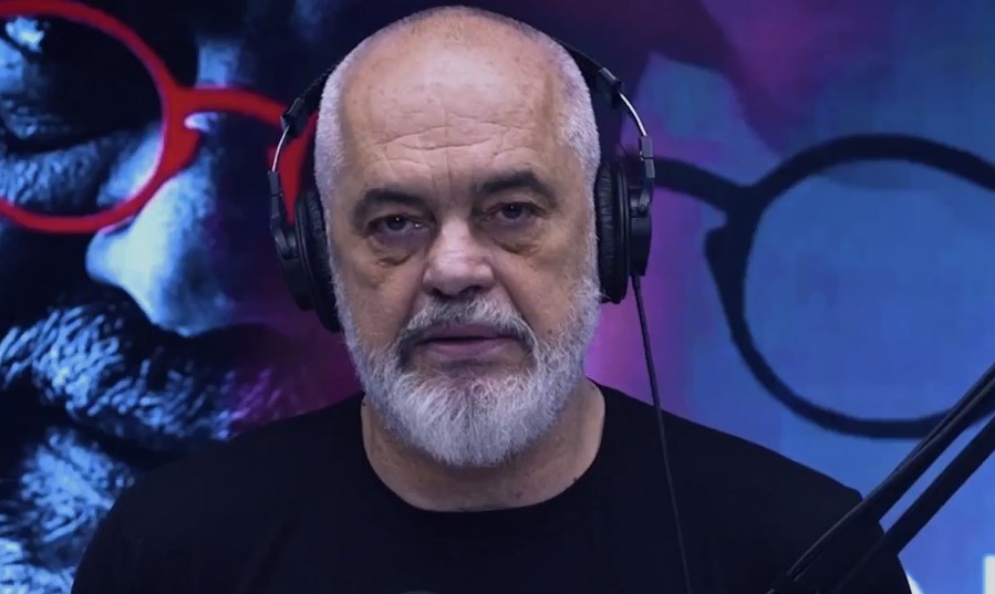 në Podcastin