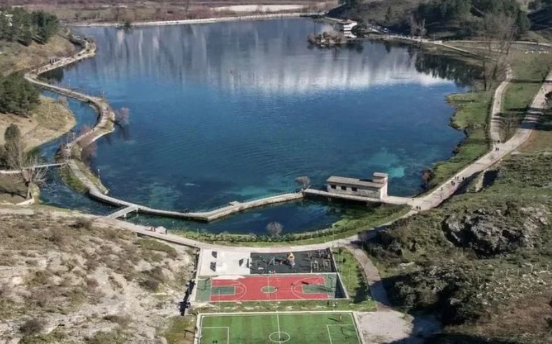 Gjendet i mbytur një 62 vjeçar në liqenin e Viroit në Gjirokastër