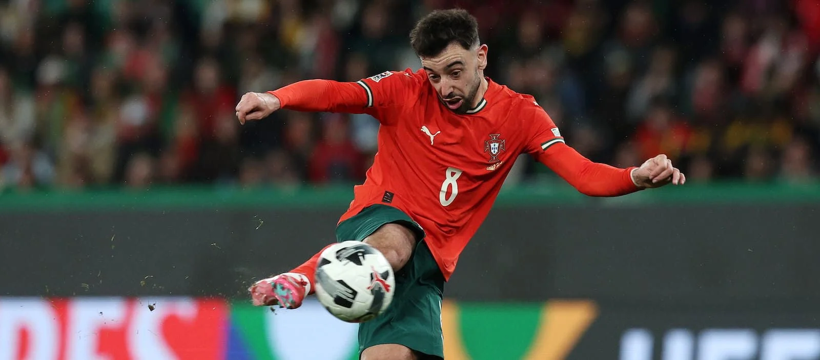 Trajneri i Portugalisë  Nuk është vetëm CR7 ai që bën liderin  Bruno Fernandes është i gjithanshëm për ne