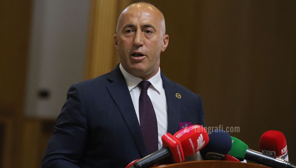 Protesta e studentëve në Prishtinë  Haradinaj  Mbështes kërkesat për gjuhën shqipe në Maqedoninë e Veriut
