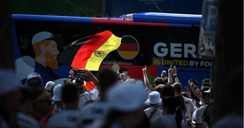 Kosto të larta transporti në SHBA  lojtarët e Gjermanisë paguajnë udhëtimin e tifozëve