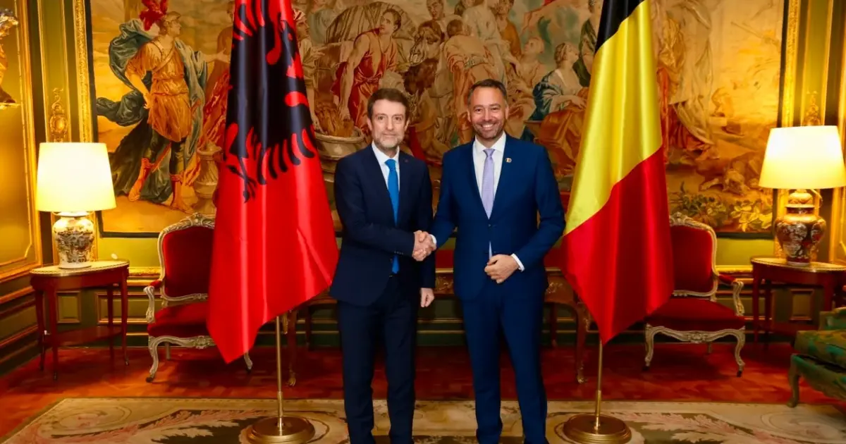 hapjen e ambasadës