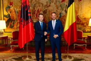 hapjen e ambasadës
