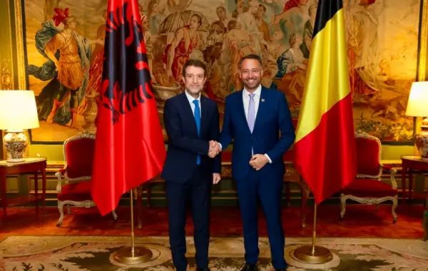 hapjen e ambasadës