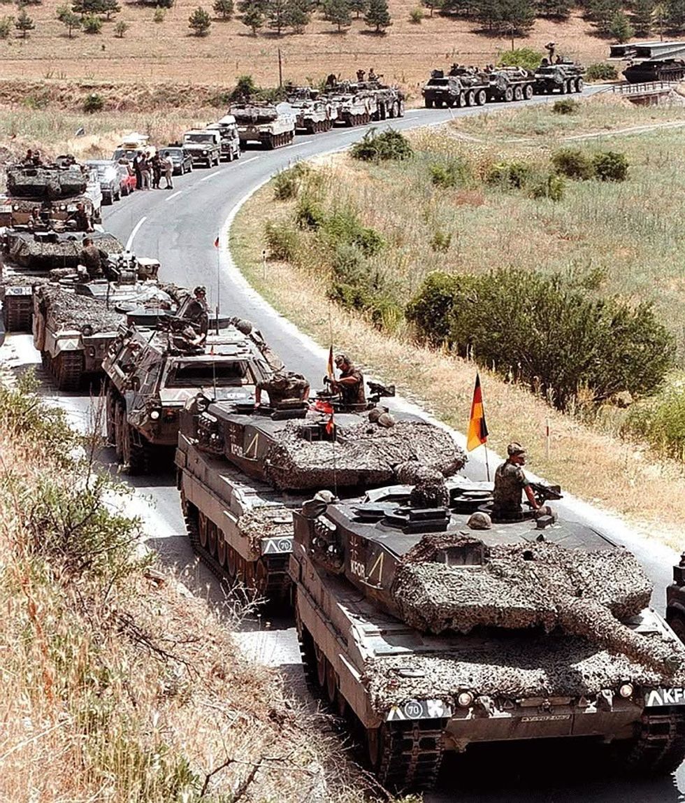 27 vite më parë  Kosova nisi epokën e lirisë   kujtohet hyrja e NATO s dhe fundi i okupimit serb