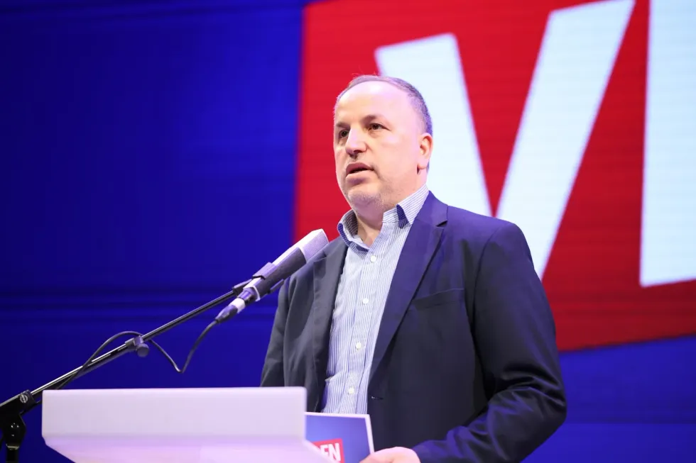  Po e zgjidhim problemin   Adnan Azizi jep detaje për provimin e jurisprudencës në shqip