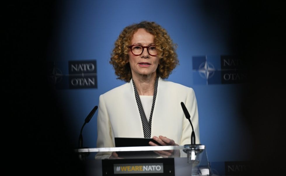 Zv sekretarja e NATO s  Angazhimi aleancës për Kosovën mbetet i palëkundur