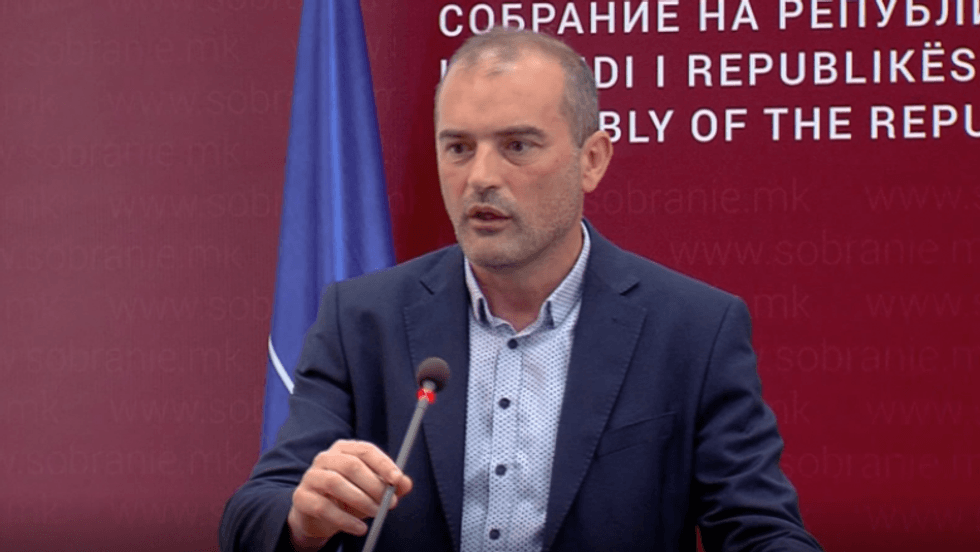 Snopçe  Premtimet për mbylljen e kazinove nuk mund të zëvendësohen me zgjidhje gjysmake