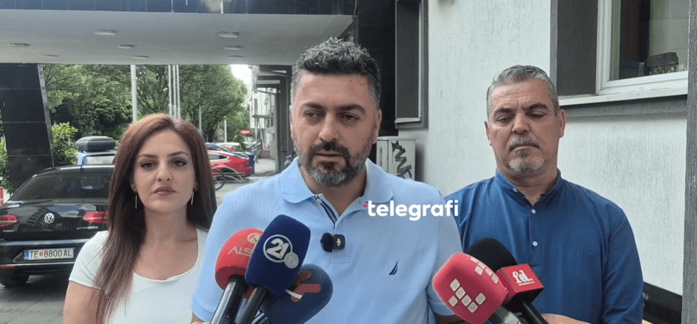 Këshilltarët e opozitës në Tetovë kërkojnë seancë urgjente për emrat e rrugëve  vendimi i Gjykatës Kushtetuese është goditje ndaj identitetit shqiptar