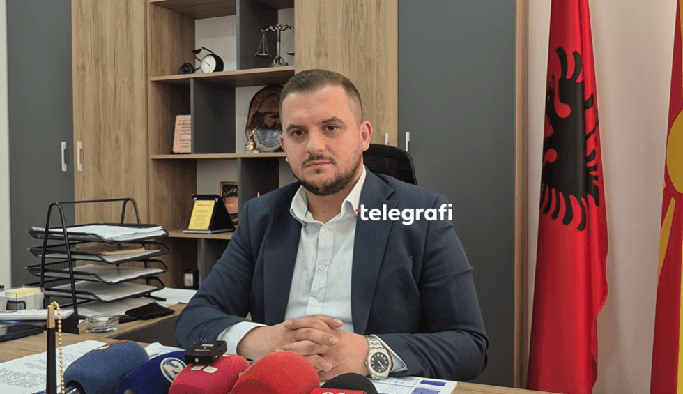 Qamili  Vendimi i vitit 2007 për emrat e rrugëve ishte gjysmak  tani po e zgjidhim sipas ligjit
