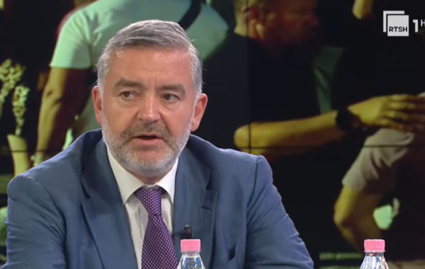 vuajnë nga mungesa e një