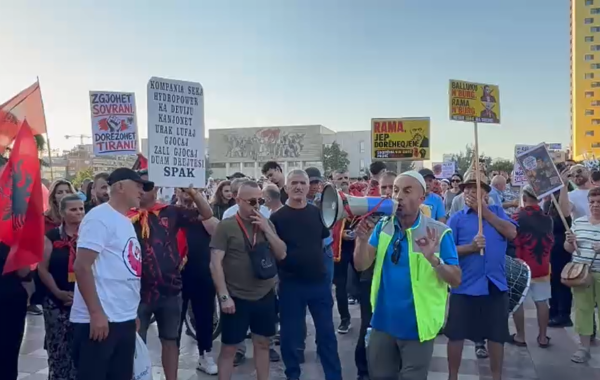 SHËNIM / Pas 23 ditësh, protesta