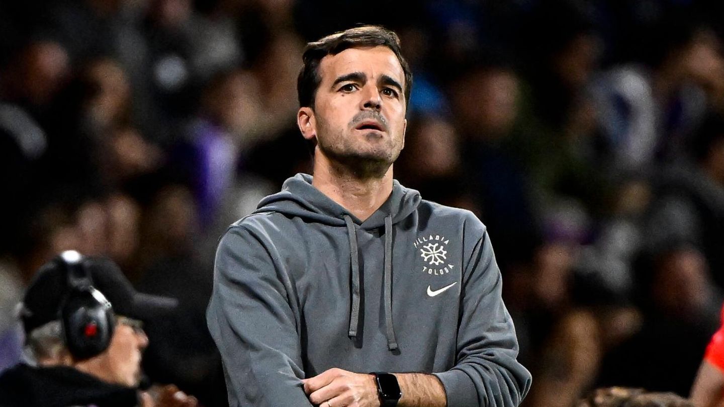 Spanjollët në modë  Carles Martinez emërohet trajneri ri i Bayer Leverkusen