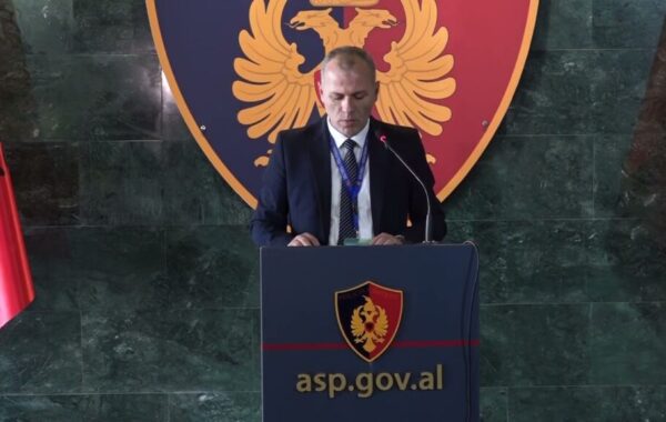 i Policisë