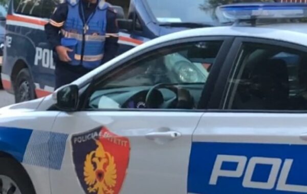 kineze dhe 1 vietnameze