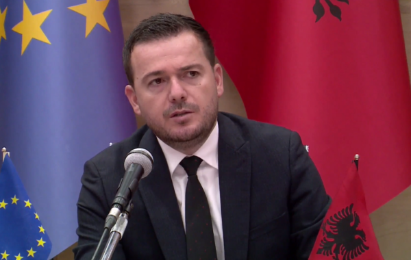 Ministri Salla