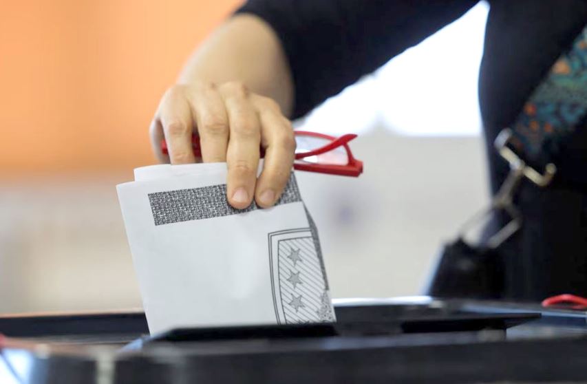 Rezultati final ende i hapur në Kosovë  Diaspora merr rolin e  kingmaker   mbi 100 mijë vota mund të rishkruajnë 