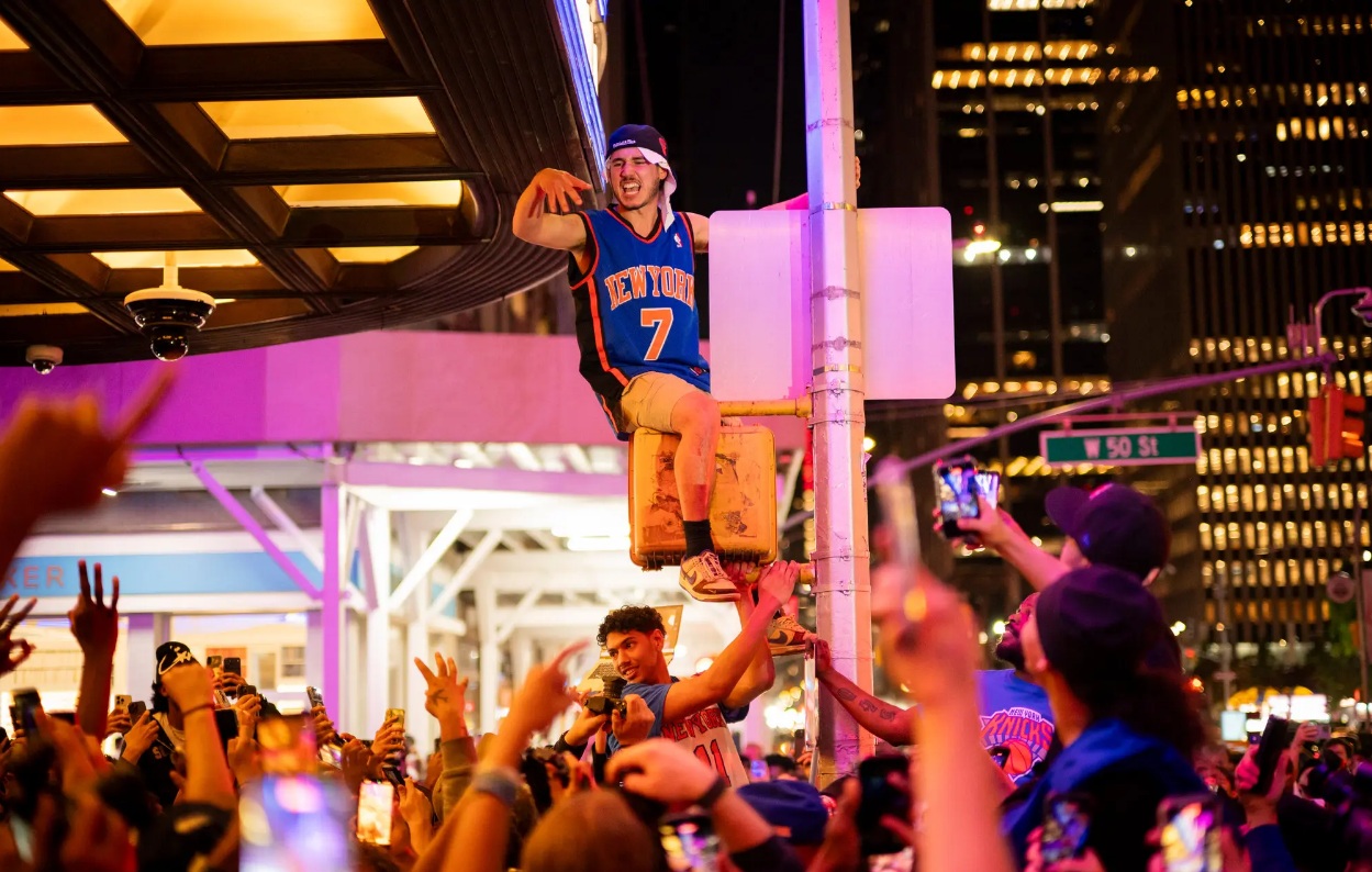 The Finals  Spurs rrezikojnë faktorin  fushë   tifozët nga New York të gatshëm për të paguar shifra të çmendura për një biletë në Teksas