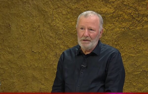 Protestat, ish-drejtori i SHISH: Ka persona
