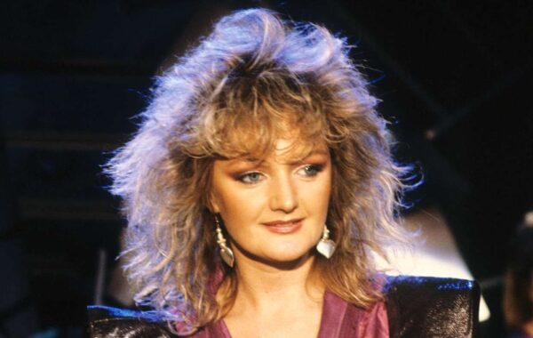 në moshën 75-vjeçare