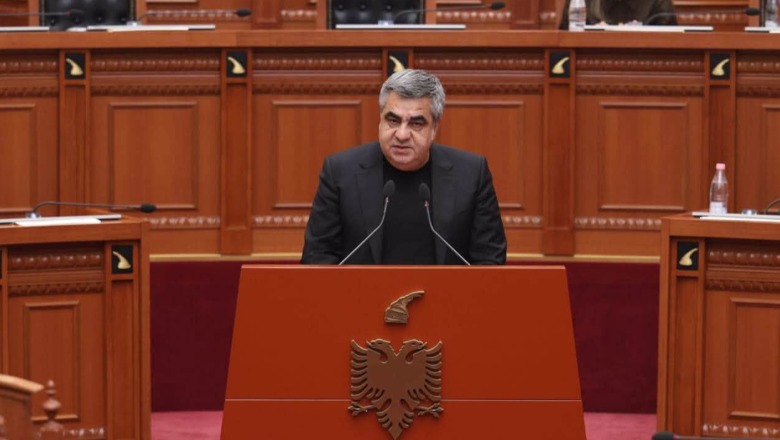 vendos leximin në qendër të