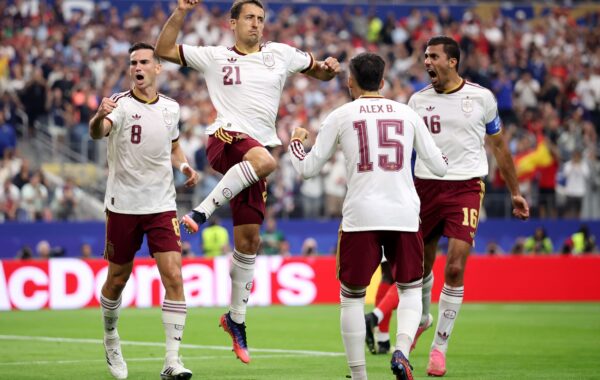 bëhet finalistja e parë e