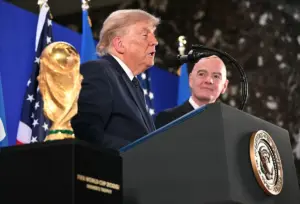 Trump  U detyrova të telefonoja presidentin e FIFA s për kartonin e kuq të Balogun