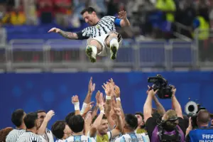 Messi shpëton Argjentinën: kthesa ndaj Egjiptit