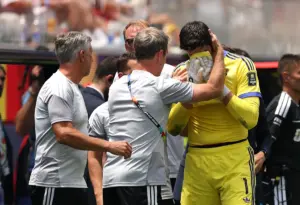 Courtois dëmtohet dhe Belgjika eliminohet 2 1 nga Spanja në çerekfinale të Botërorit 2026