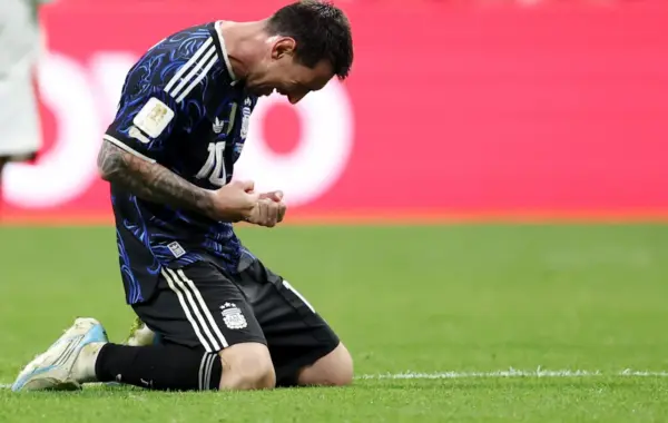 e tij si GOAT