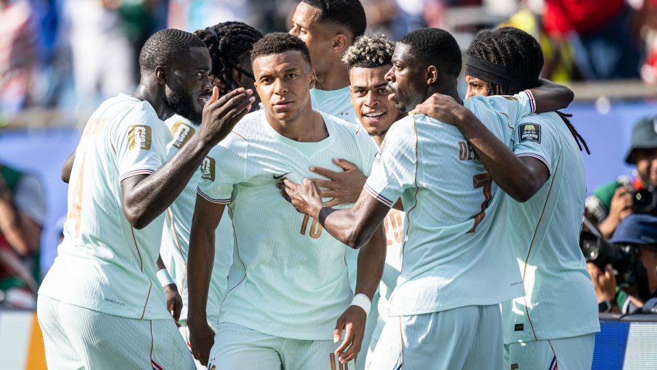 Mbappé, sulmuesi në qendër të debatit