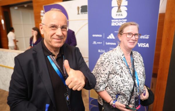 FIFA publikon fotografi të Agim Ademit