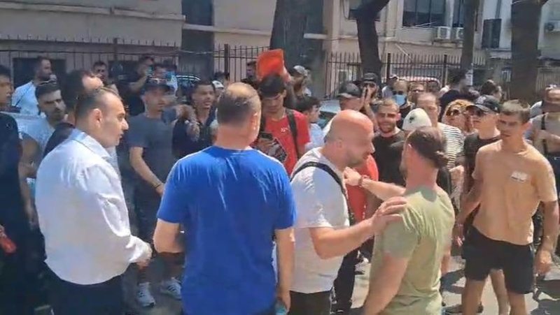 Mos bëj negoci