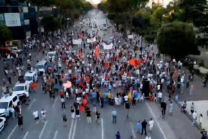 Qëndrestarët e protestës