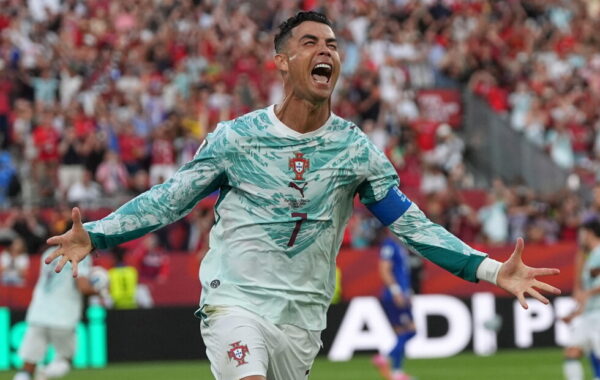 Ramos vendos, Portugalia kthen rezultatin dhe