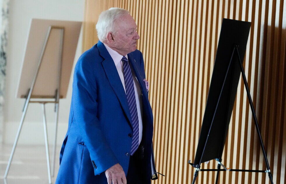 Jerry Jones