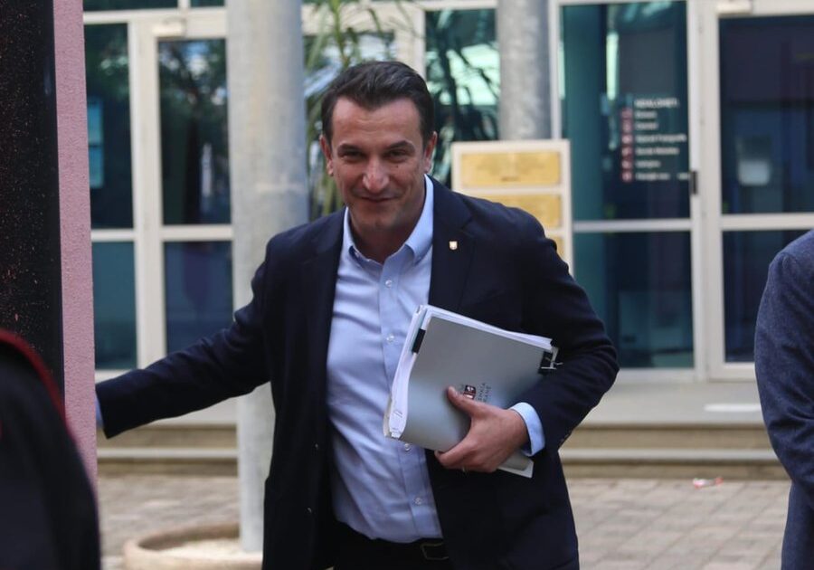 pas 500 ditësh,