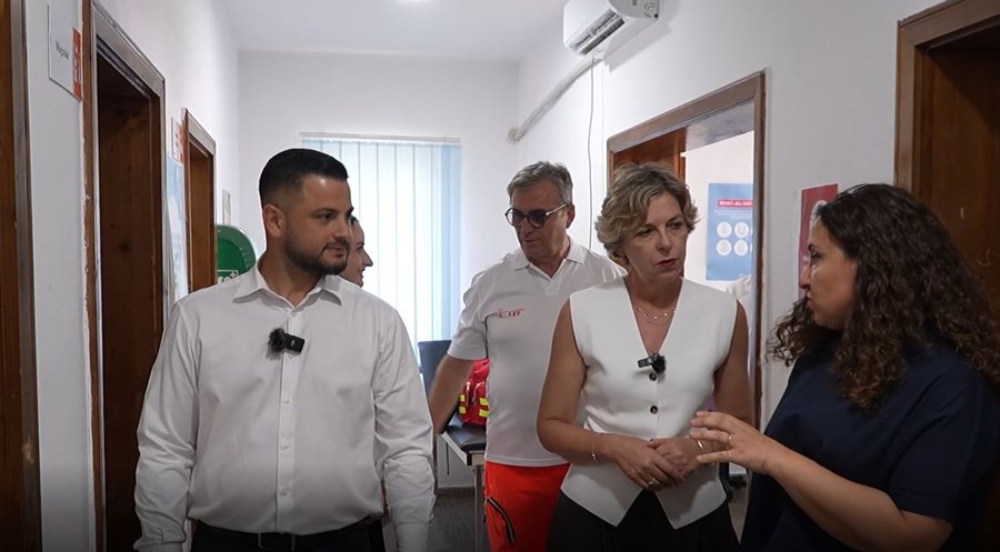 vetëm për turistët e huaj