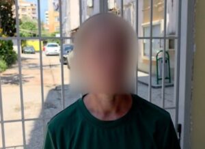 Konflikti në Fier  flet nëna e 15 vjeçares  Vajza u bullizua  nuk mori ndihmë nga shkolla