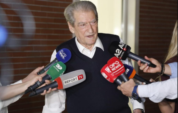 janë njoftuar më përpara, por