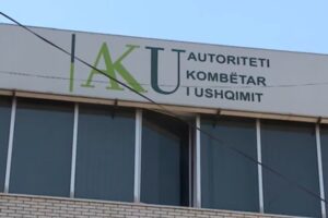 Helmimi i dyshuar në Akademinë e