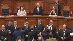 PS miraton e vetme rezolutat për SPAK dhe 6 institucionet e tjera  Kalon buxhetin dhe 4 3 milionë eurot për koncertin e Kanye