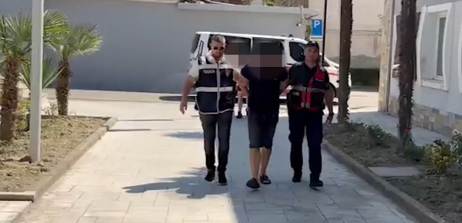 “arrest në shtëpi” dhe shkuan