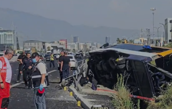 Humbi jetën në aksidentin